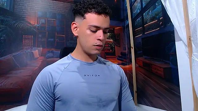 DominicBlazze online show from October 19, 2025, 7:14 pm