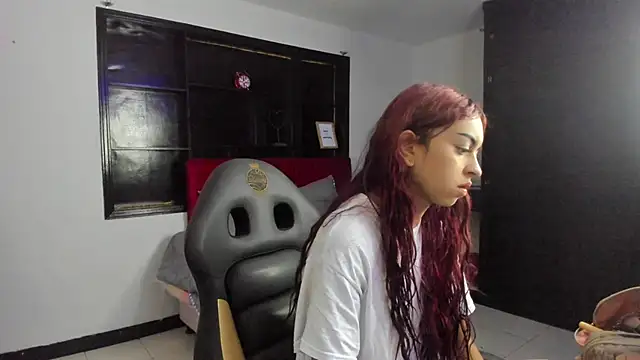  ceeleste cute  online show from November 30, 2025, 12:53 pm