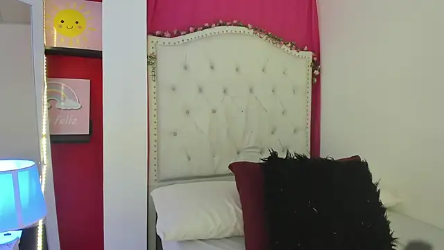 XaanderGrey online show from December 3, 2025, 7:12 pm