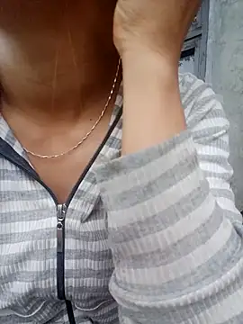 Snapshot of nhinhi-sexy chatting on October 3, 2025, 2:19 am nhinhi-sexy online show from October 3, 2025, 2:19 am