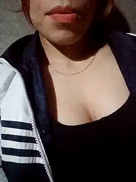 Snapshot of nhinhi-sexy chatting on October 8, 2025, 9:45 pm nhinhi-sexy online show from October 8, 2025, 9:45 pm