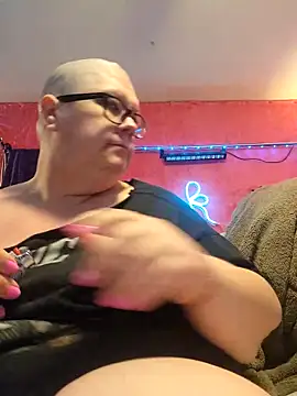 violentviolet68 online show from March 24, 2026, 12:43 pm