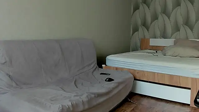 sweet smith8 online show from October 22, 2025, 1:11 pm