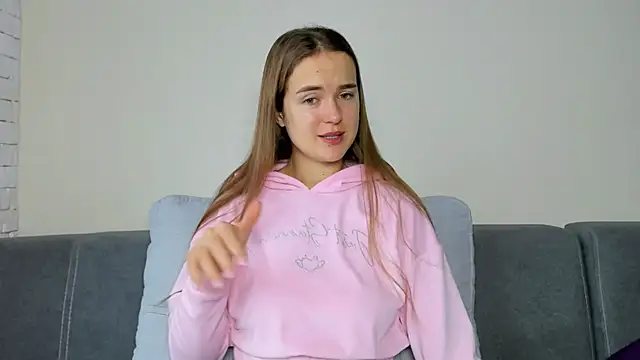 LilMary  online show from December 5, 2025, 7:28 am