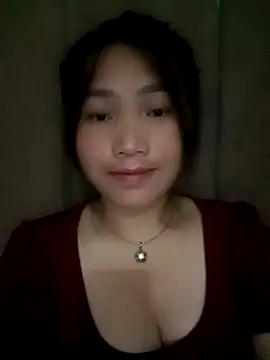 min-xinh online show from October 22, 2025, 3:01 pm