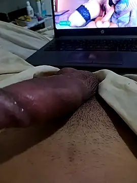 A reyes1122 online show from October 8, 2025, 11:30 am