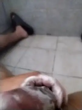 A reyes1122 online show from October 31, 2025, 4:13 am