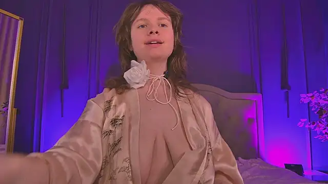 Snapshot of Lilly_Stark chatting on May 11, 2026, 5:24 am Lilly Stark online show from May 11, 2026, 5:24 am