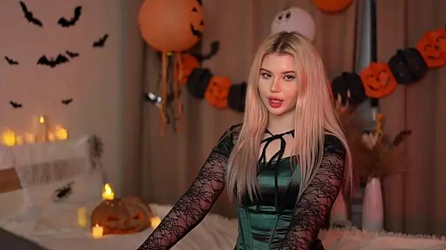 Snapshot of AshleyNikoo chatting on October 29, 2025, 3:58 pm AshleyNikoo online show from October 29, 2025, 3:58 pm