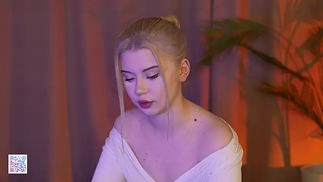 Snapshot of AshleyNikoo chatting on November 24, 2025, 4:51 pm AshleyNikoo online show from November 24, 2025, 4:51 pm