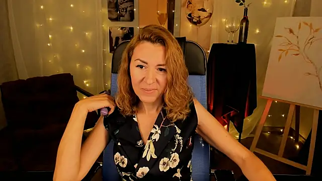 DonnaSmitth online show from October 12, 2025, 10:03 am