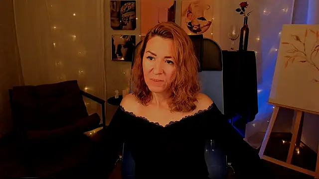 DonnaSmitth online show from October 21, 2025, 3:24 pm