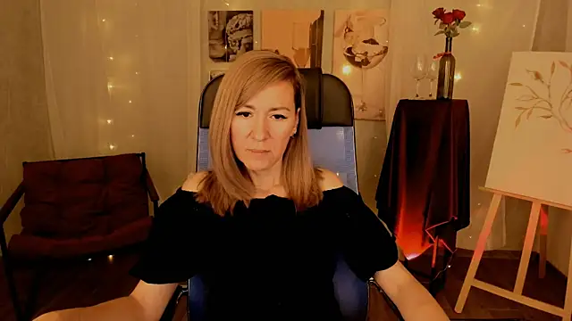 DonnaSmitth online show from December 16, 2025, 2:11 pm