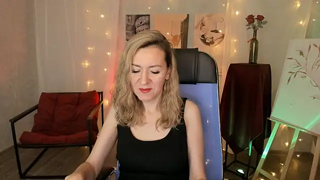 DonnaSmitth online show from February 4, 2026, 6:36 pm