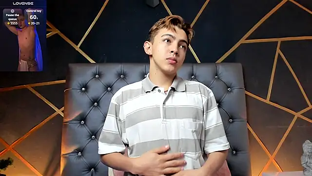 Lian Miller1  online show from November 7, 2025, 12:27 pm