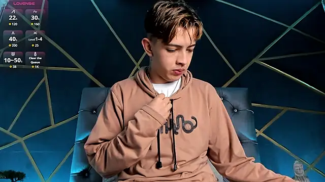 Lian Miller1  online show from February 9, 2026, 12:31 pm