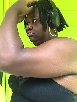 Snapshot of GoddessMiyaa chatting on October 12, 2025, 4:06 pm GoddessMiyaa online show from October 12, 2025, 4:06 pm