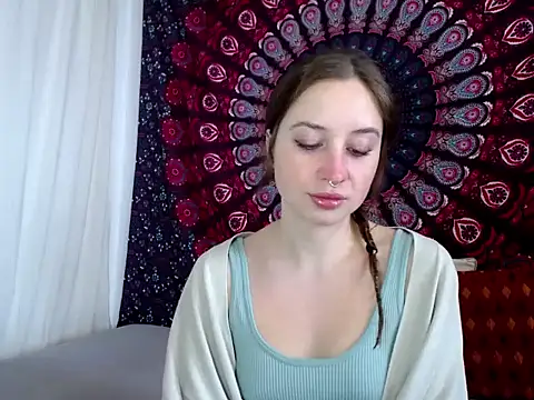 AdalynKiss online show from April 9, 2026, 7:14 am