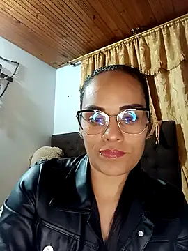 QueenBDSM online show from October 16, 2025, 2:23 am