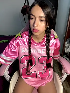 lunaa kiss19 online show from October 9, 2025, 3:04 am