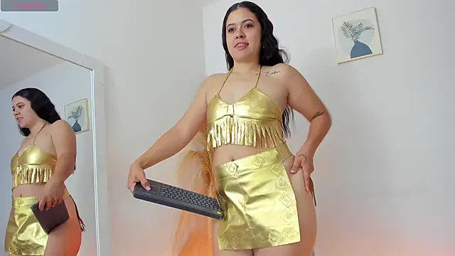 Snapshot of Luna__699 chatting on October 24, 2025, 11:06 am Luna  699 online show from October 24, 2025, 11:06 am