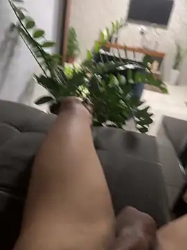 Snapshot of MCLZK chatting on November 1, 2025, 8:11 pm MCLZK online show from November 1, 2025, 8:11 pm