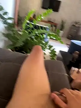 Snapshot of MCLZK chatting on November 22, 2025, 5:45 pm MCLZK online show from November 22, 2025, 5:45 pm