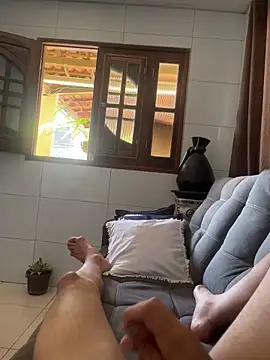 Snapshot of MCLZK chatting on November 24, 2025, 6:07 pm MCLZK online show from November 24, 2025, 6:07 pm