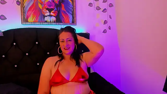 Sasha Smith4 online show from September 30, 2025, 9:09 pm
