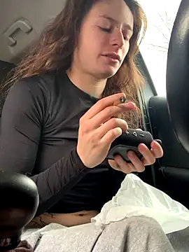 GoldenPussy1329 online show from January 8, 2026, 12:51 pm