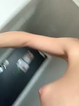 GoldenPussy1329 online show from February 18, 2026, 4:03 pm