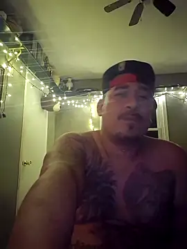 Snapshot of Nativeking32 chatting on November 5, 2025, 6:13 am Nativeking32 online show from November 5, 2025, 6:13 am