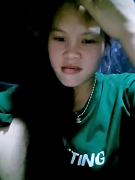 Snapshot of Tuelam_xx chatting on October 7, 2025, 1:30 pm Tuelam xx online show from October 7, 2025, 1:30 pm