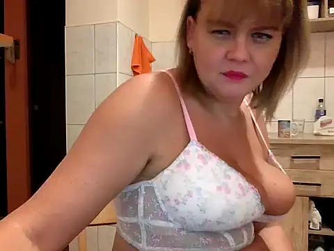 roxy863086 online show from October 3, 2025, 6:27 pm