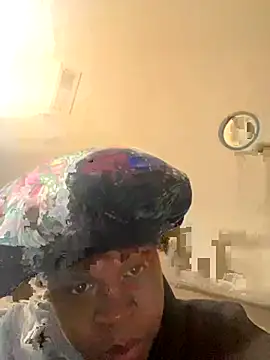 Snapshot of we_wet chatting on October 25, 2025, 7:41 pm we wet online show from October 25, 2025, 7:41 pm