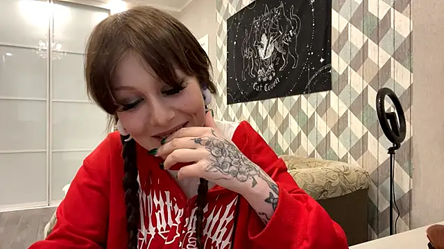 RebelKitsune online show from October 16, 2025, 11:55 am