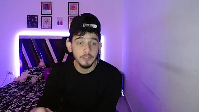 Sebasxxl12 online show from October 8, 2025, 1:47 am