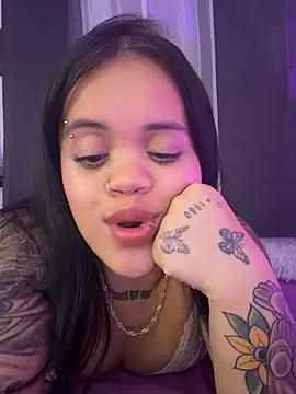 Snapshot of Sussyroxxx chatting on July 18, 2026, 5:33 am Sussyroxxx online show from July 18, 2026, 5:33 am
