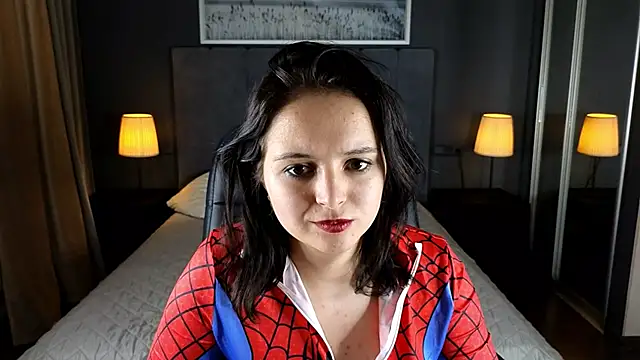  EVA GREEN online show from October 30, 2025, 11:49 pm