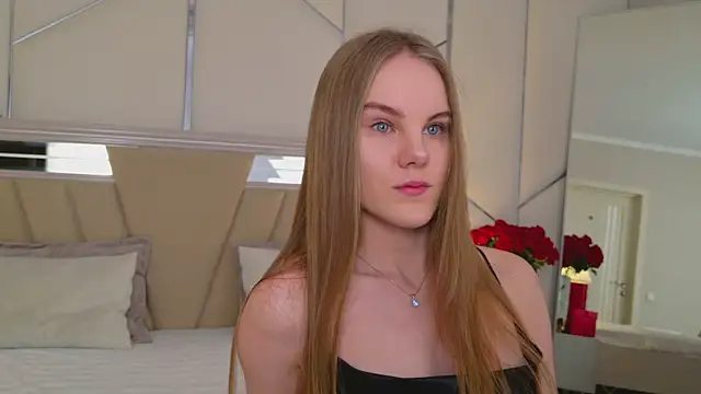 Lili Lohan online show from December 20, 2025, 5:09 pm