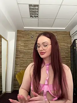 Lunna Squirt online show from October 9, 2025, 7:34 pm