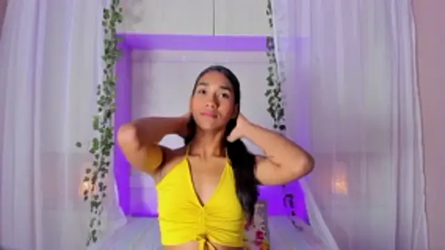 AnahiCollins online show from March 13, 2026, 7:31 pm