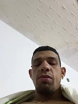 Snapshot of Valentino-elTuyo chatting on June 3, 2026, 9:12 am Valentino-elTuyo online show from June 3, 2026, 9:12 am
