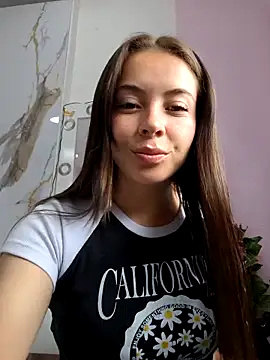 EmmaValencia  online show from November 6, 2025, 7:26 pm