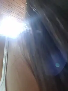 EmmaValencia  online show from April 18, 2026, 7:01 am