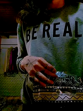 monroedelrey online show from December 15, 2025, 5:06 pm