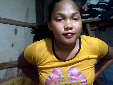 Snapshot of sweetlexypinay19 chatting on April 3, 2026, 1:42 pm sweetlexypinay19 online show from April 3, 2026, 1:42 pm