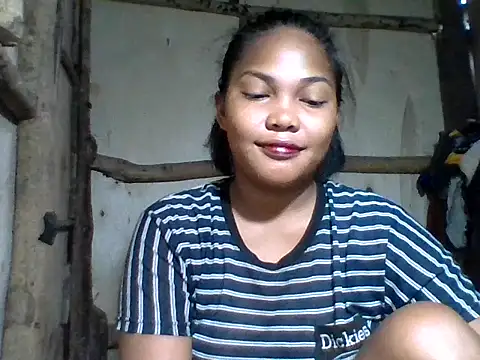 Snapshot of sweetlexypinay19 chatting on May 6, 2026, 11:21 pm sweetlexypinay19 online show from May 6, 2026, 11:21 pm