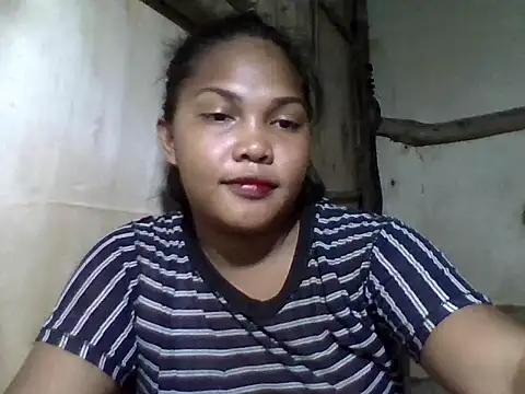 Snapshot of sweetlexypinay19 chatting on May 7, 2026, 2:44 pm sweetlexypinay19 online show from May 7, 2026, 2:44 pm