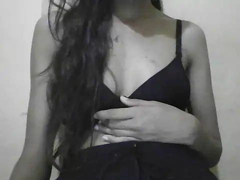 Snapshot of JustIndianlovers chatting on April 13, 2026, 10:10 am JustIndianlovers online show from April 13, 2026, 10:10 am